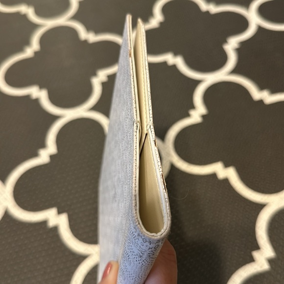 GOYARD Goyardine Agenda /book Cover White 9x6.5 - Picture 6 of 6